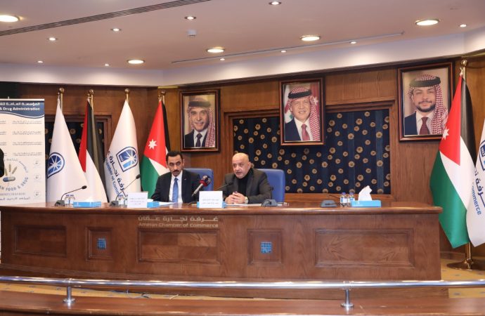 الغذاء والدواء وتجارة عمان تعقدان ورشة توعوية حول أسس تداول الأجهزة والمستلزمات الطبية ومستحضرات التجميل