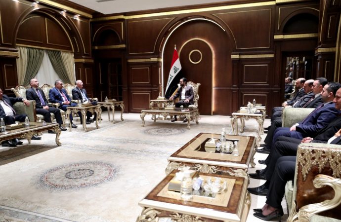 رئيس مجلس النواب العراقي يستقبل الوفد الإعلامي الأردني