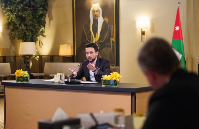 ولي العهد يجتمع بمجلس أمناء جائزة الحسين بن عبدالله الثاني للعمل التطوعي