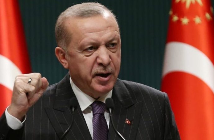 أردوغان: ارتفاع حصيلة قتلى الزلزال في تركيا إلى 8574