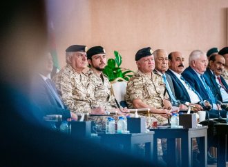 الملك يلتقي مجموعة من رفاق السلاح بيوم الوفاء للمتقاعدين العسكريين والمحاربين القدامى
