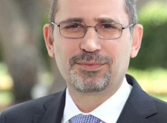 الصفدي يلتقي المبعوث الأممي الخاص لسوريا