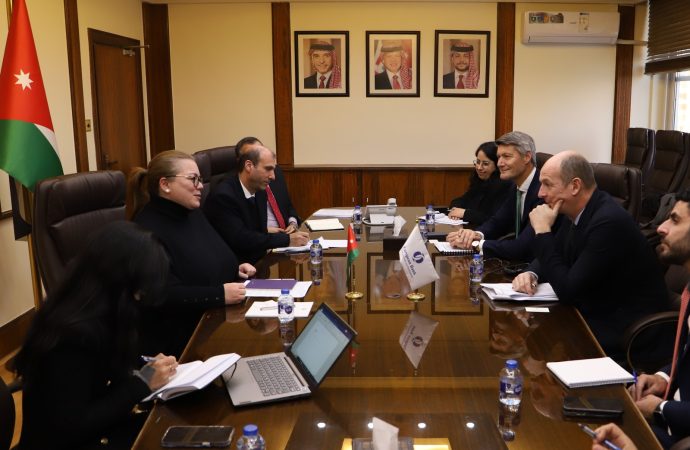 وزيرة التخطيط تلتقي نائب رئيس البنك الأوروبي لإعادة الإعمار والتنمية للسياسات والشراكات