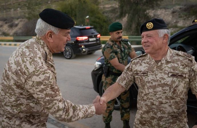 الملك يحضر مأدبة إفطار الجيش العربي