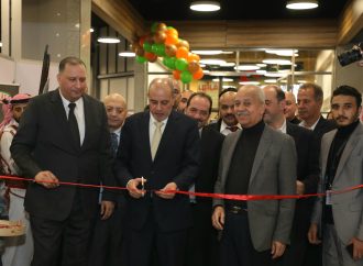 مندوبا عن الملك… وزير الصناعة يفتتح معرض الغذاء الأردني