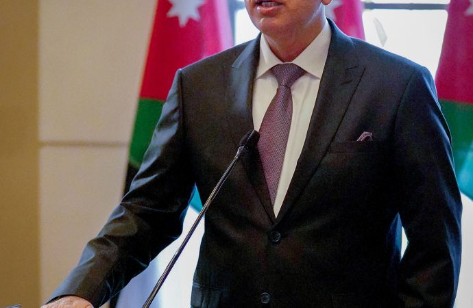الفراية يوعز بالإفراج عن 536 موقوفا إداريا بمناسبة قرب شهر رمضان