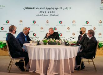 الملك يوجه الحكومة إلى الالتزام بالجداول الزمنية لتنفيذ خطط رؤية التحديث الاقتصادي