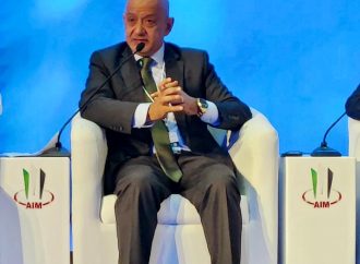 الحاج توفيق يدعو لبناء منصة استثمارية عربية موحدة