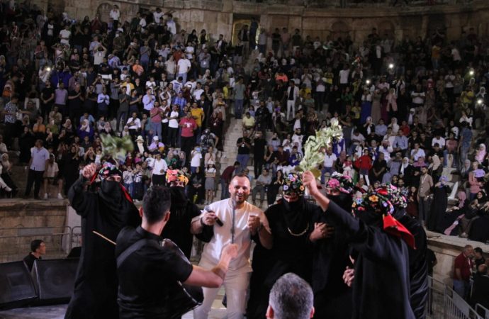 السقار يبرز الهوية الفنية الأردنية في “مهرجان جرش” وسط نجاح جماهيري