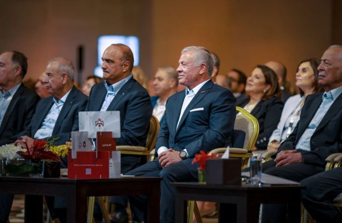 الملك يحضر الجلسة الختامية لملتقى “عام على التحديث”