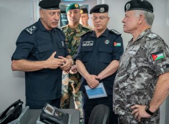 الملك يزور قيادة قوات الدرك
