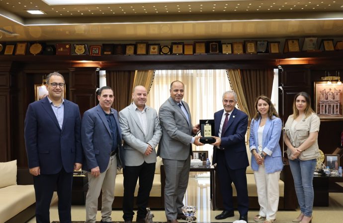 لقاء تعريفي بجائزة الحسين بن عبد الله الثاني للعمل التطوعي في عمان الأهلية