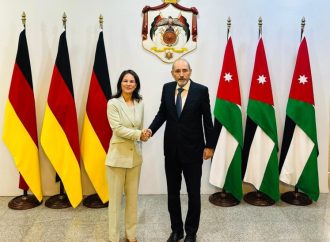 وزير الخارجية يحذر في لقاء مع نظيرته الألمانية من تبعات الحرب الإسرائيلية على غزة