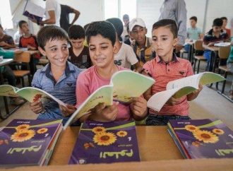 وزير التربية يعفي اللاجئين غير السوريين من شروط التحاق بالمدارس