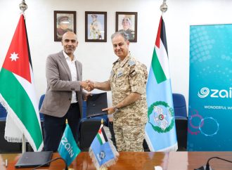 تجديد اتفاقية التعاون بين سلاح الجو وشركة زين