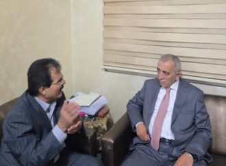 وزير الثقافة يزور الفنان روحي الصفدي