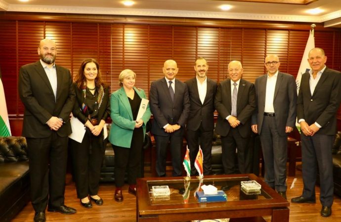 تجارة عمان تبحث تعزيز العلاقات الاقتصادية بين الأردن واسبانيا