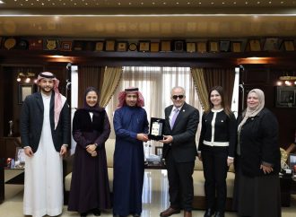 القائم بأعمال الملحقية الثقافية السعودية يزور جامعة عمان الأهلية