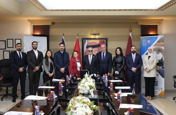 مذكرة تفاهم بين عمان الأهلية وشركة (جوباك)
