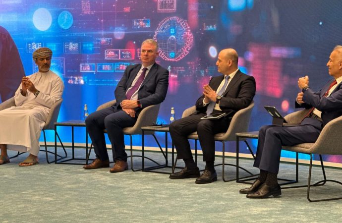 تجارة عمان تشارك في المؤتمر الدولي الثاني لسوق العمل في الرياض