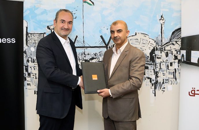 أورنج الأردن تُوقّع اتفاقية حصرية لتوفير خدمات الاتصالات على متن حافلات رؤية عمان