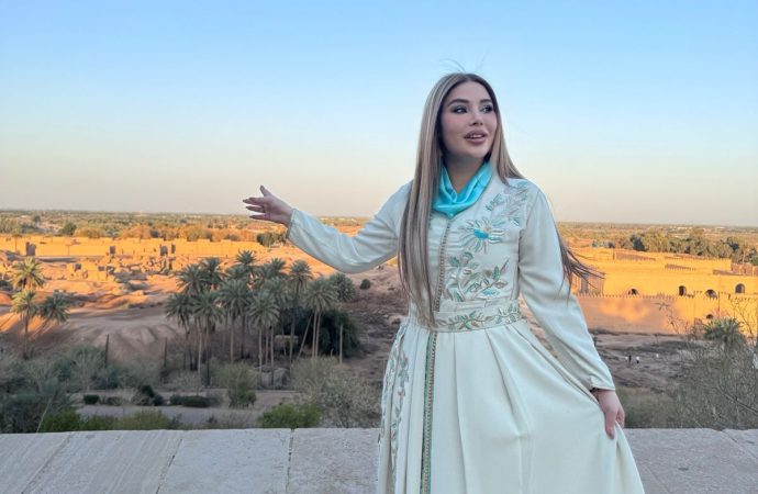 بالصور :  السهيل توقّع كتابها  بعنوان ” العنف والهوية الضائعة ” ضمن فعاليات مهرجان بابل للفنون والثقافات .