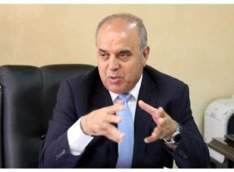 وزير التربية يوعز لكوادر التربية ومديرياتها لتزيين المباني والساحات ورفع العلم الأردني