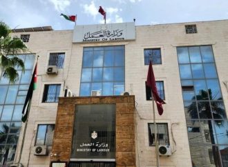 وزارة العمل : وقف باب الاستقدام لا يشمل العاملين في المنازل