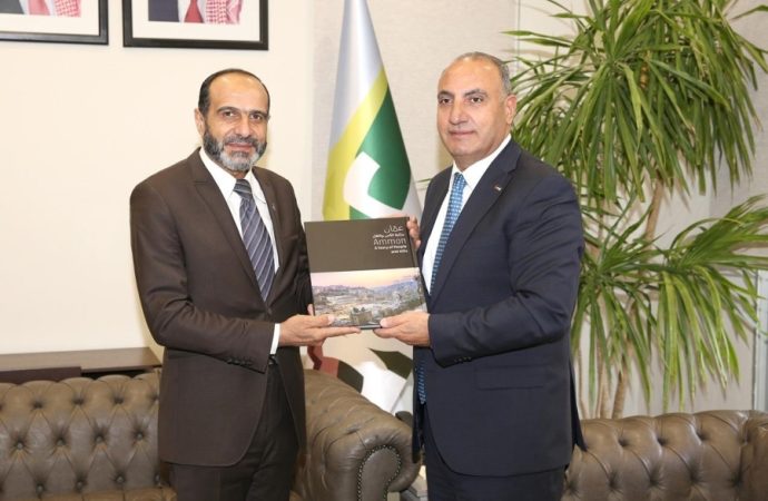 امين عمان يلتقي نقيب المهندسين السوريين و الأردنيين