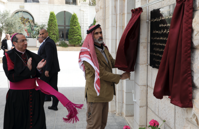 مندوبا عن الملك.. الأمير غازي يطلع على أعمال صيانة دير سيدة الجبل في عجلون