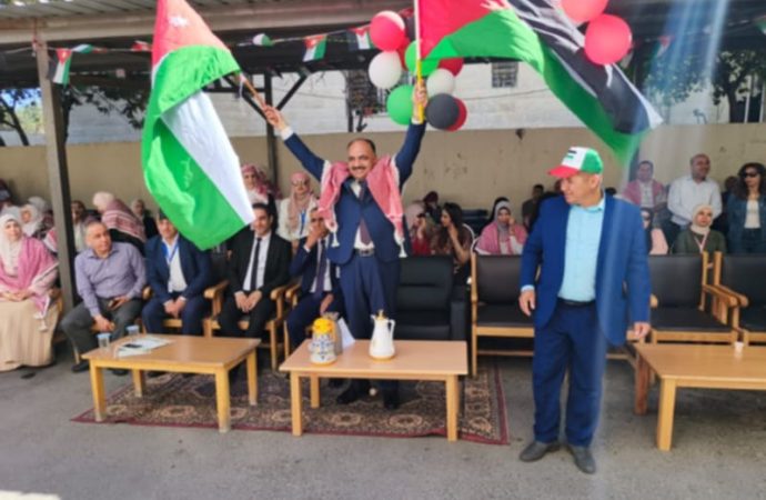 بالصور و الفيديو : مديرية صحة محافظة العاصمة تحتفل بعيد الاستقلال الـ79 للمملكة .