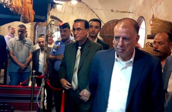 وزير الداخلية يفتتح متحف الحياة الشعبية في الكرك بحلته الجديدة