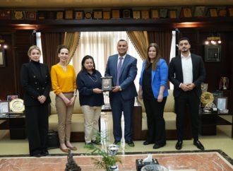 وفد من الهيئة الألمانية للتبادل الأكاديمي (DAAD) يزور عمان الأهلية لبحث آفاق التعاون الأكاديمي