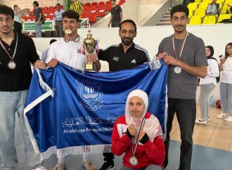 نتائج مميّزة لطلبةعمان الأهلية في بطولة الجامعات للملاكمة حقق فريق جامعة عمان الاهلية للملاكمة إنجازا مميزا في ختام بطولة الجامعات الأردنية للملاكمة التي نظمتها جامعة الزيتونة بالتعاون مع الاتحاد الأردني للملاكمة، بمشاركة واسعة من فرق الجامعات الأردنية .