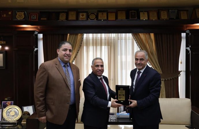 رئيس جامعة عمّان الأهلية يستقبل وزير الدولة للشؤون القانونية ويؤكد أهمية دعم الثقافة القانونية