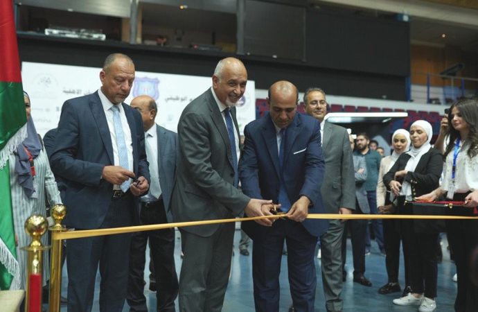 اليوم الوظيفي 2025 في عمان الأهلية