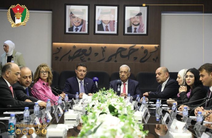 حزب الميثاق الوطني يشارك في تنظيم ملتقى البرلمانات والاتحادات الطلابية في جامعة الشرق الأوسط لتعزيز مشاركة الشباب بالحياة السياسية