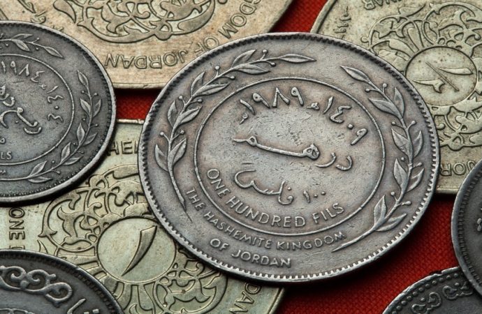 فلس الريف زوّد 238 موقعا ومنزلا بالكهرباء الشهر الحالي بكلفة 542 ألف دينار