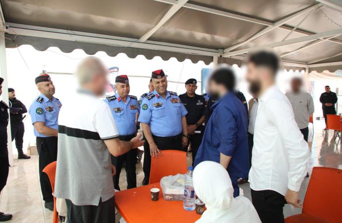 بالصور : مراكز الإصلاح والتأهيل تستقبل ذوي النزلاء خلال أيام العيد