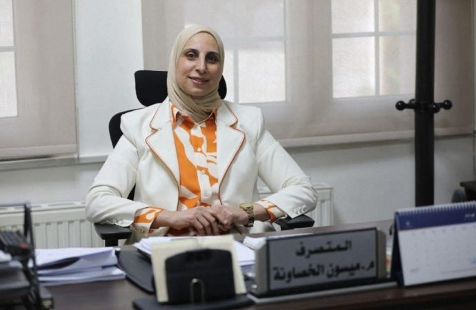 وزير الداخلية يعيين سيدة بموقع متصرف