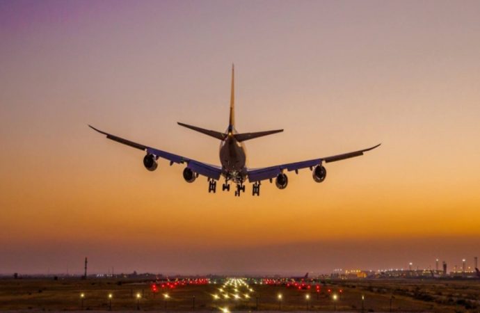 هيئة تنظيم الطيران المدني تقرر اعادة فتح اجواء المملكة