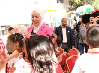 وزيرة التنمية تُشارك أطفال مؤسسة الحسين الاجتماعية الاحتفال بعيد الأضحى