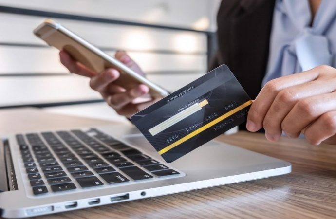 7.2 مليارات دينار حوالات نقدية عبر “كليك” منذ بداية العام الحالي