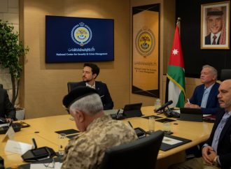 الملك يترأس اجتماعا في مركز إدارة الأزمات على خلفية التصعيد الإقليمي