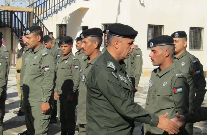 بالصور: مساعدو مدير الامن العام  يشاركون مختلف الوحدات  اول ايام عيد الأضحى المبارك.