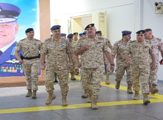 الحنيطي يشيد بجاهزية وجهود سلاح الجو في حماية سماء المملكة