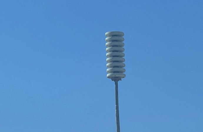 إطلاق صافرات الإنذار للتنبيه من دخول صواريخ ومسيّرات أجواء الأردن