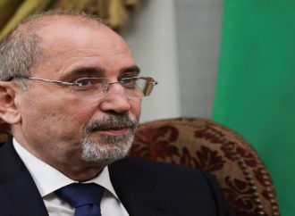 وزير الخارجية يدين العدوان على إيران: هذه الاعتداءات لن تجلب الأمن لأحد