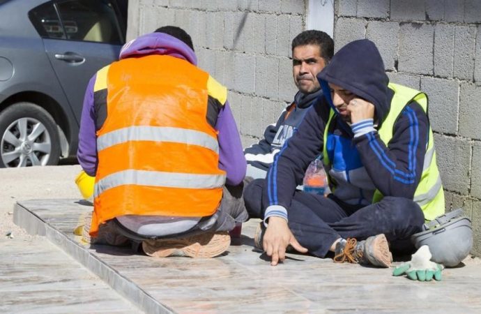 إجراءات لضبط تسرب العمالة الوافدة وخدم المنازل في العقبة