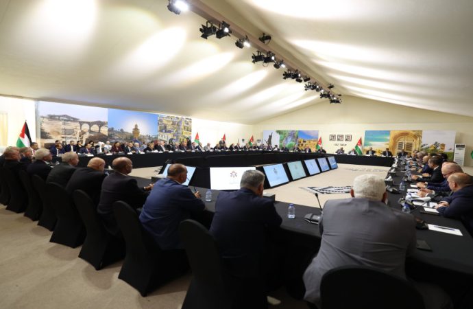 الحكومة تعلن حزمة مشاريع تنموية في البلقاء